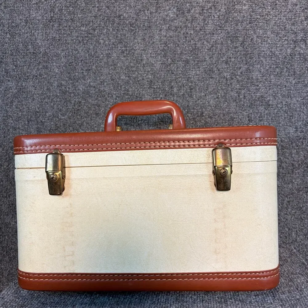 Vintage 40s StratOWay Cream Brown Train Case Luggage Carry On Makeup Vanity Box